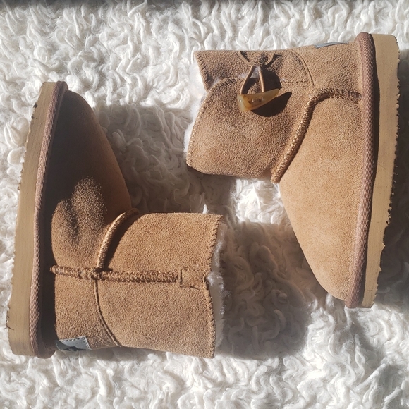 Aussie Merino Tan Short Boot Y11 NWT - Picture 2 of 7